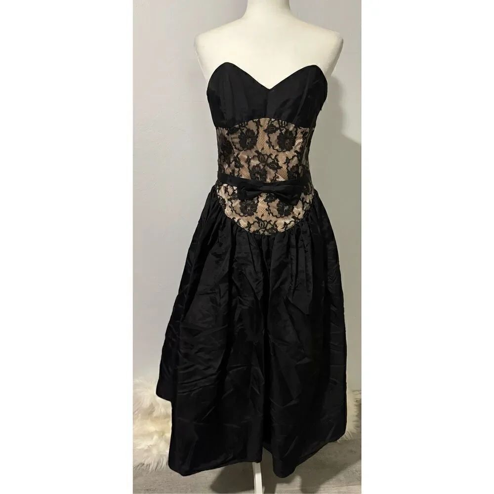 Gunne Sax black illusion lace strapless vintage Gown 11
